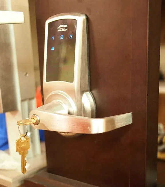 High-security hardware, Rick's Lock & Key
